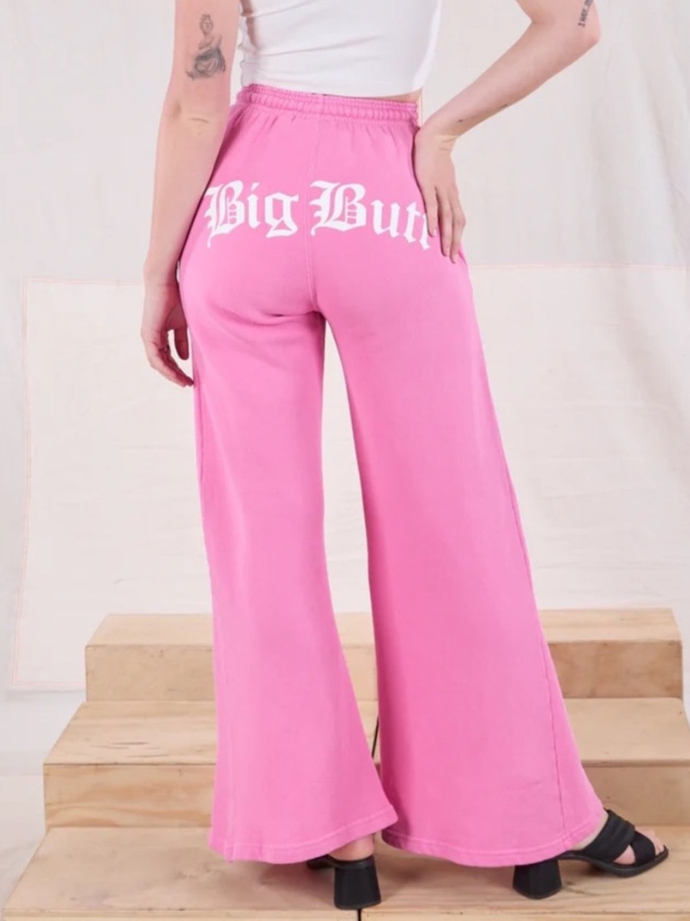 Big Bud Press Big Butt Wide Leg Sweatpants in Bubblegum Pink XS